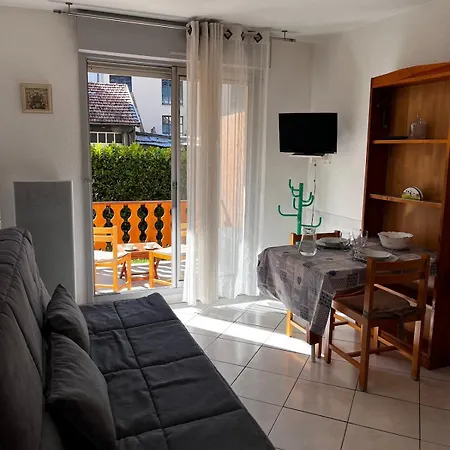 Lys Des Pyrenees * آكس ليه تيرْم